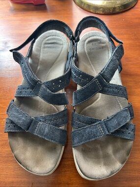 Earth Origins Women's Black Suede Multi-Strap Comfort Sandals